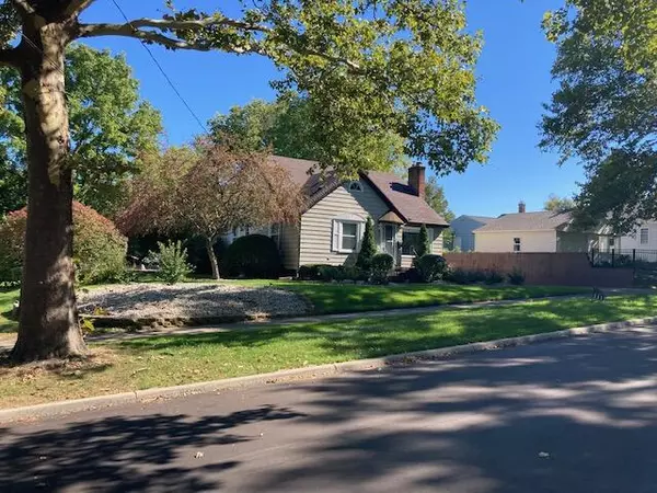 1512 Emerson NW Avenue, Grand Rapids, MI 49504