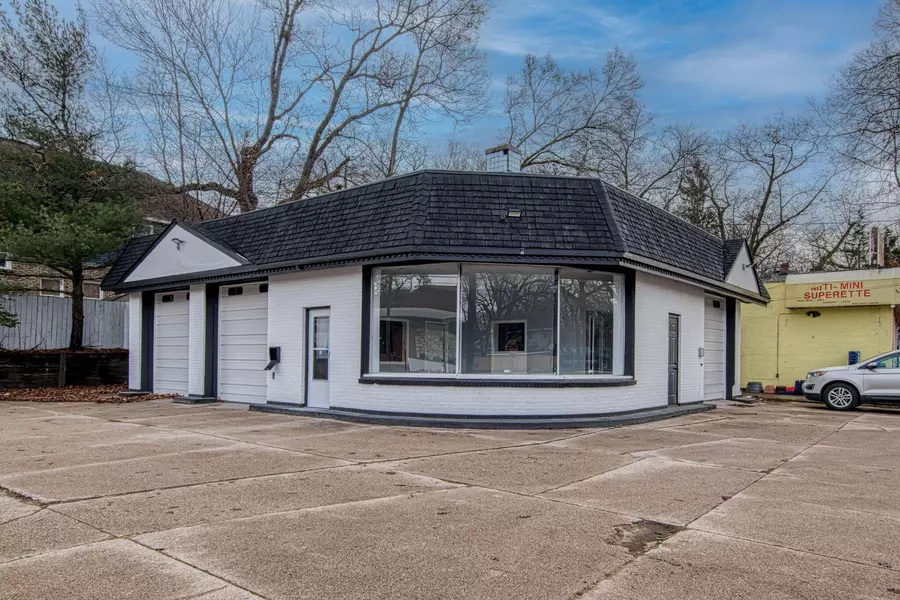 1408 Hall SE Street, Grand Rapids, MI 49506