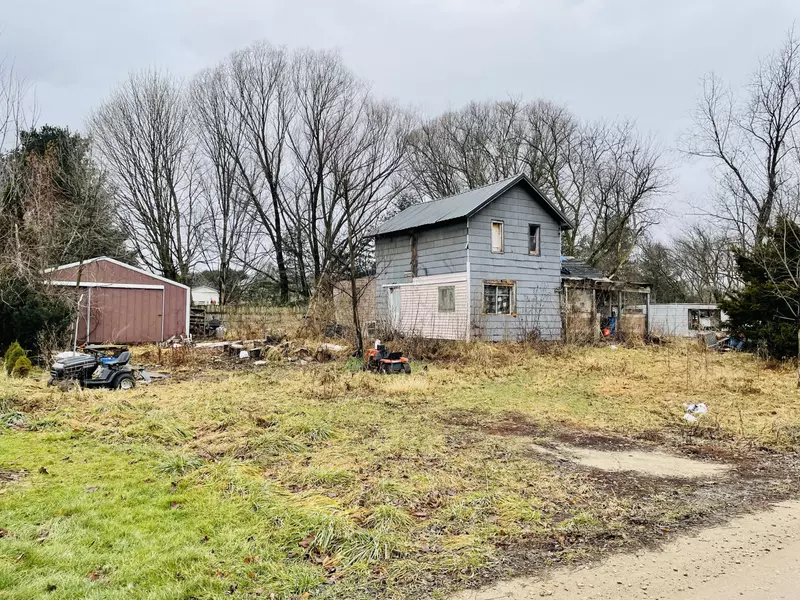 12575 Darby Road, Clarksville, MI 48815