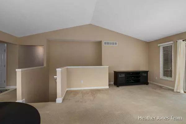 Greenville, MI 48838,801 S Hawthorne Court