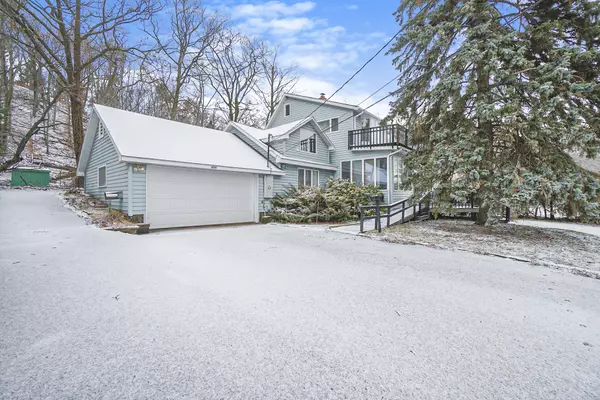 Onekama, MI 49675,8586 Portage Point Drive