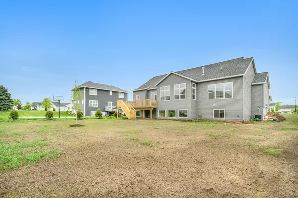 Holland, MI 49424,3043 Red Alder Drive