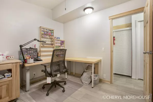 1332 Cedar NE Street Grand Rapids, MI 49503