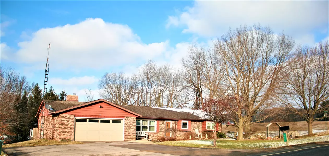 515 W Lemon Creek Road, Baroda, MI 49101