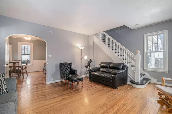 Holland, MI 49423,489 College Avenue