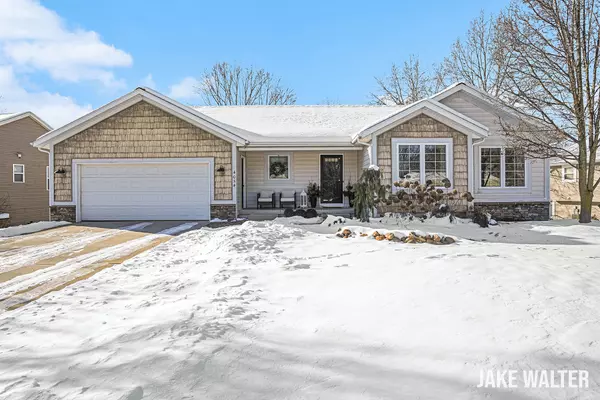 4054 Ronalds Road, Dorr, MI 49323