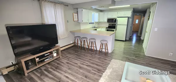 Grand Rapids, MI 49503,842 Spring NE Avenue