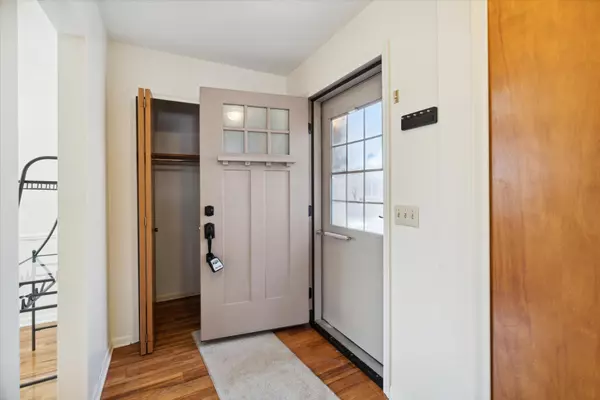 Lansing, MI 48917,916 Montevideo Drive #F