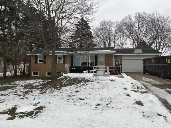 7364 Pete Avenue, Jenison, MI 49428