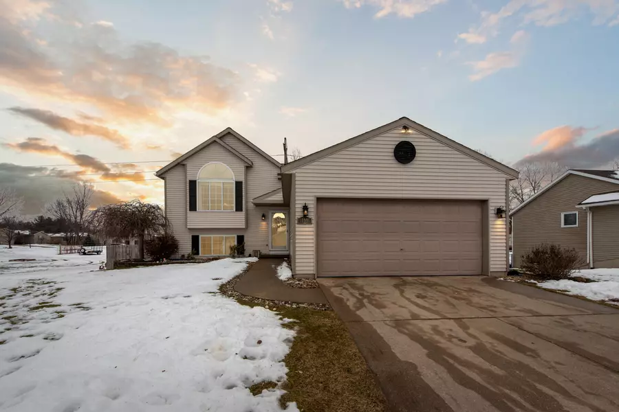 10998 Douglas Drive, Allendale, MI 49401