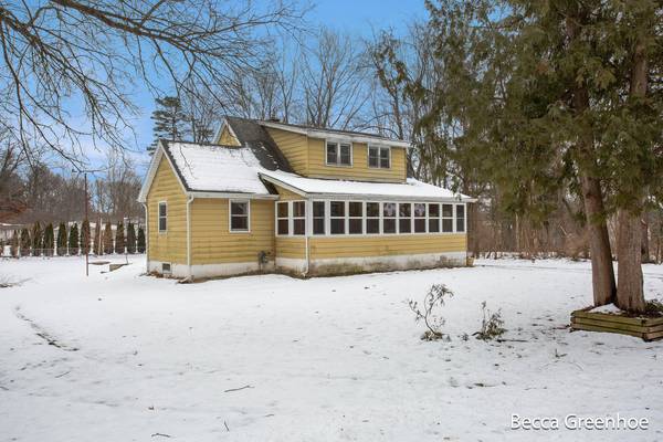 6206 Maksimowski NE Avenue, Belmont, MI 49306