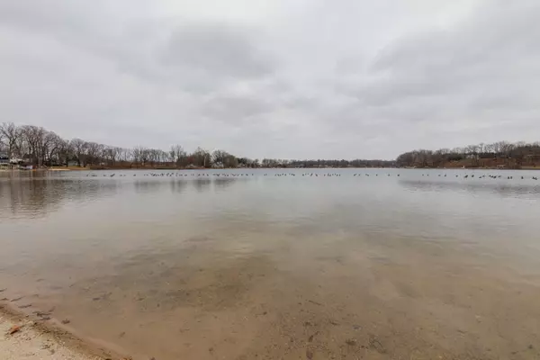 Gobles, MI 49055,23014 Lake Shore Drive