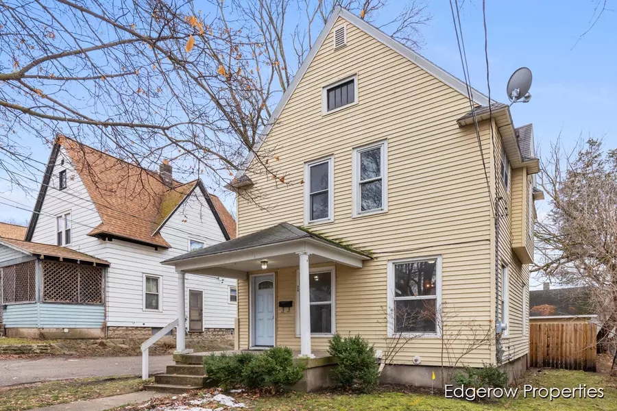 26 Palmer NW Street, Grand Rapids, MI 49505