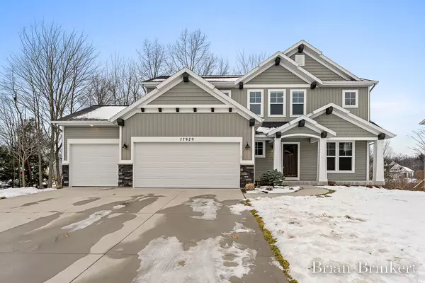 17929 Spring Oak Drive #31, Spring Lake, MI 49456