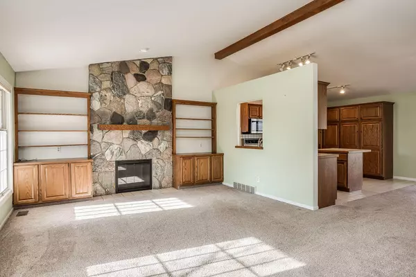 2775 Woodlawn SE Court Grand Rapids, MI 49546