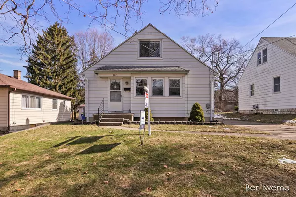 Grand Rapids, MI 49503,922 Spring NE Avenue