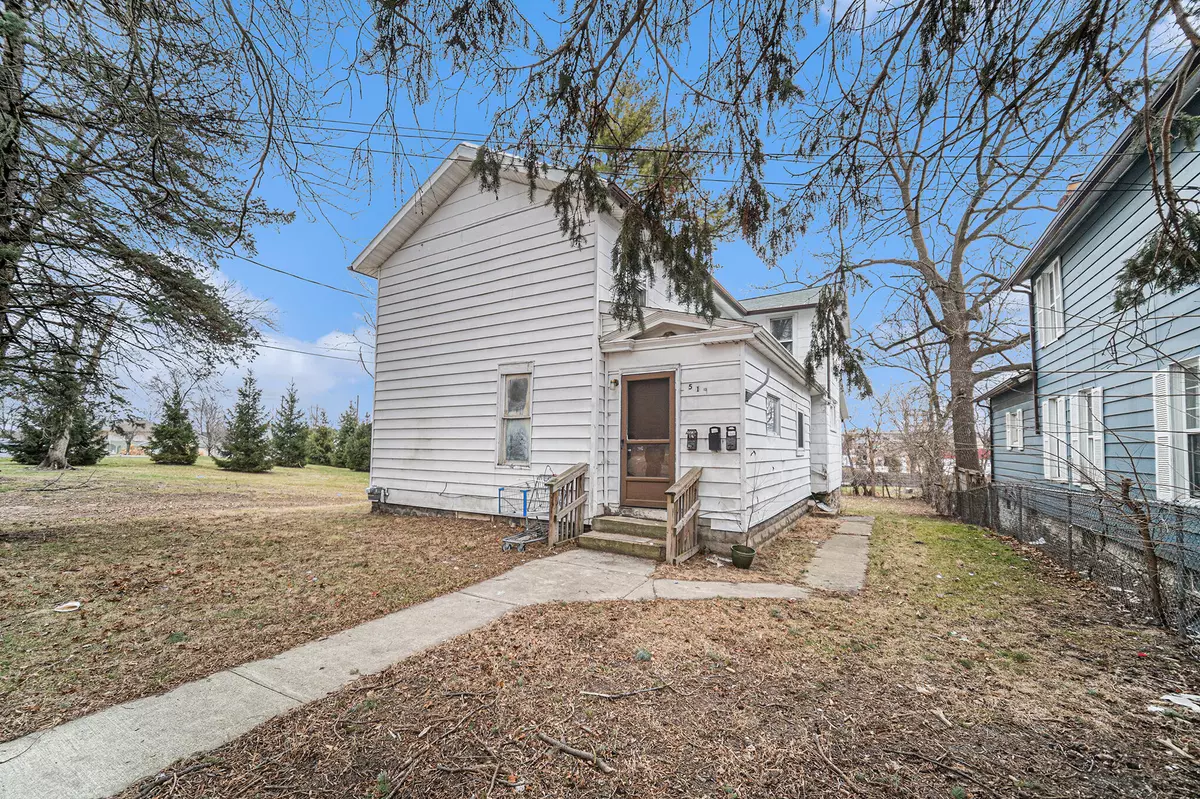 Jackson, MI 49201,519 N Blackstone Street