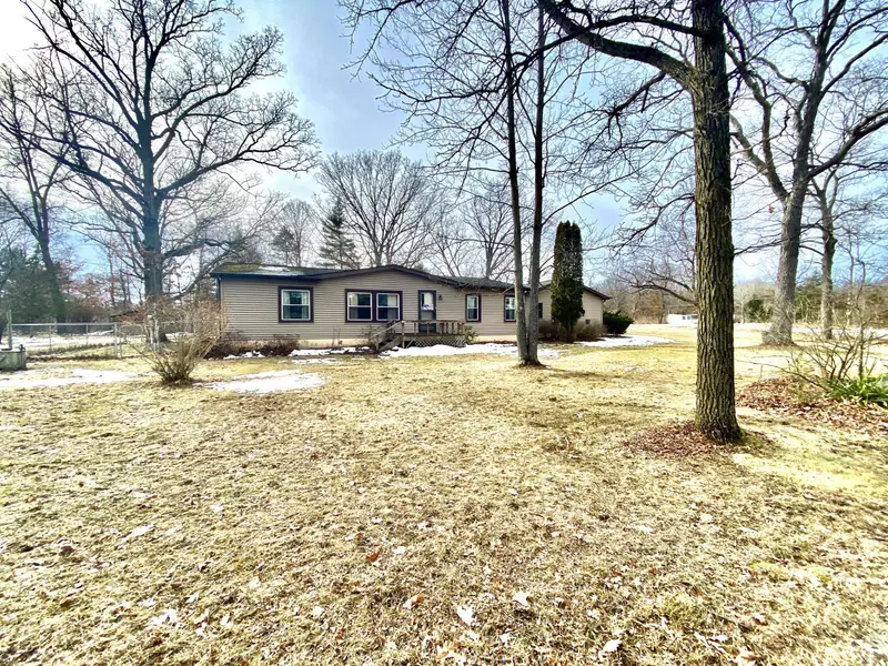 12481 183rd Avenue, Big Rapids, MI 49307