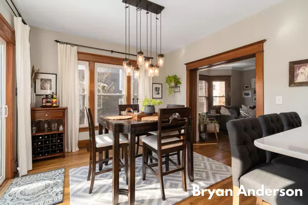 716 Hawthorne NE Street Grand Rapids, MI 49503