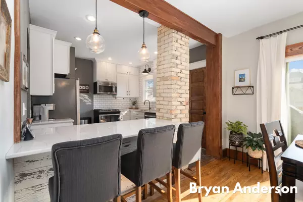 716 Hawthorne NE Street Grand Rapids, MI 49503