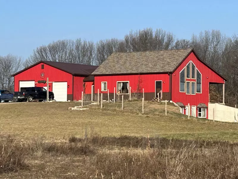 5457 Meadowbrook Road, Eau Claire, MI 49111
