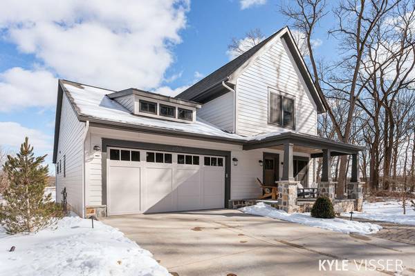 Ada, MI 49301,699 Greenslate SE Drive