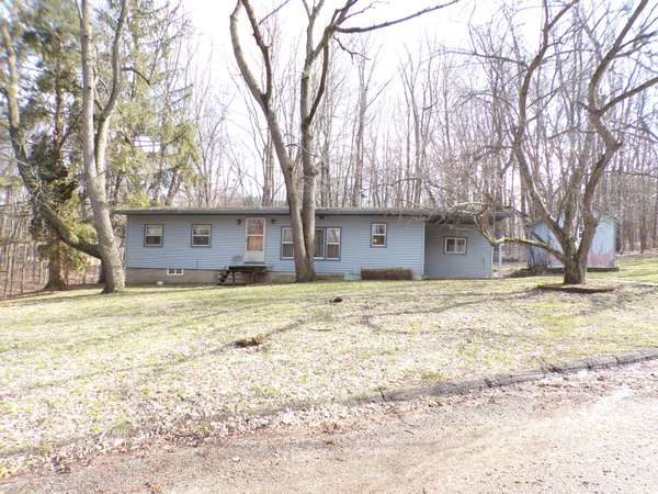 53075 Maple Court, Dowagiac, MI 49047