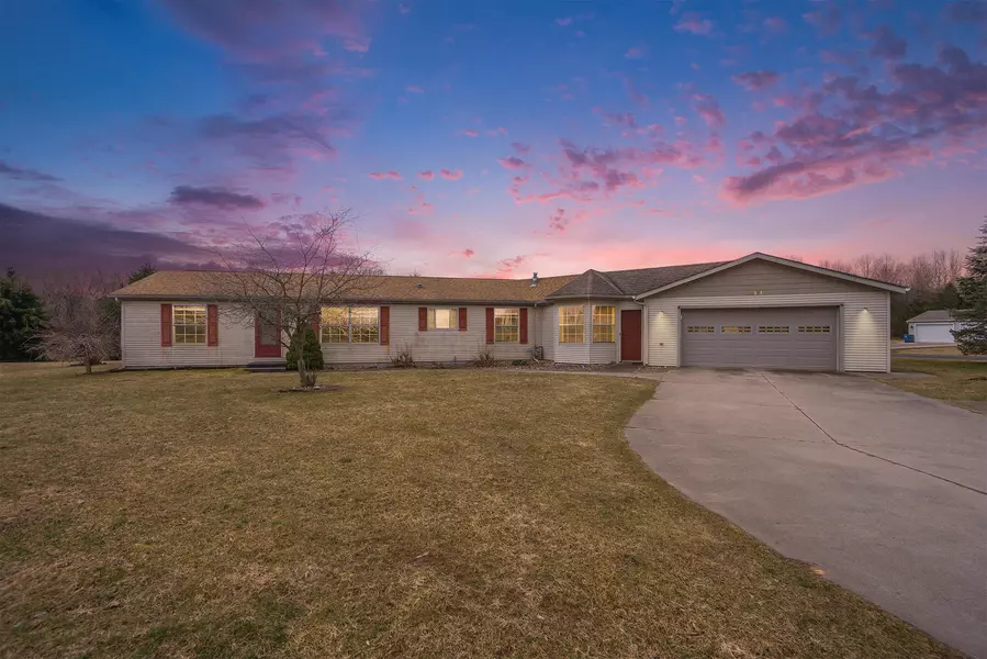33171 Pinedale Lane, Gobles, MI 49055