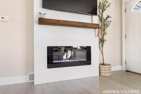 4015 Omaha SW Street Grandville, MI 49418