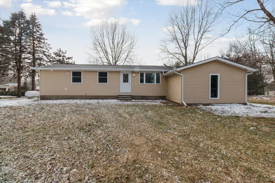 56022 Sewanee Trail, Colon, MI 49040