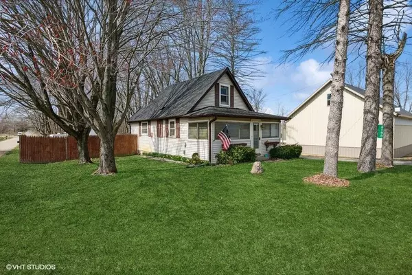 Eau Claire, MI 49111,2198 Bass Island Park Drive