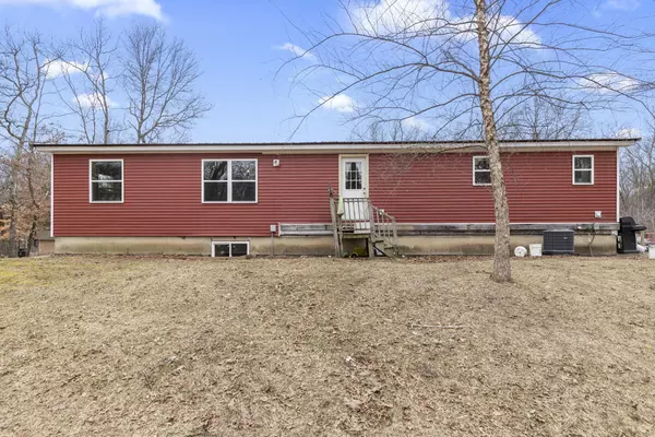 1881 S Walnut Avenue, White Cloud, MI 49349