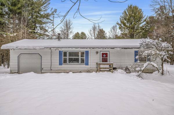 5071 Baseline Road, Grand Junction, MI 49056