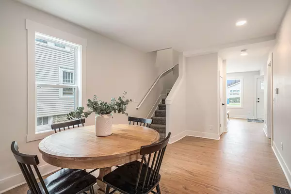 2115 De Hoop Avenue Wyoming, MI 49509