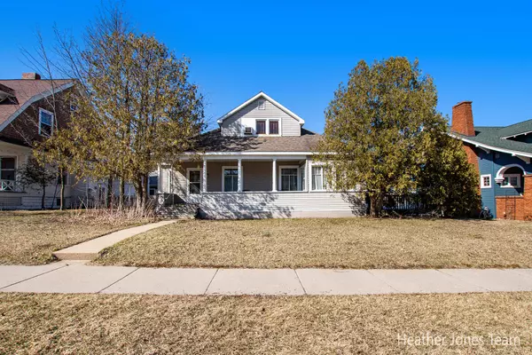 244 W Upton Avenue, Reed City, MI 49677