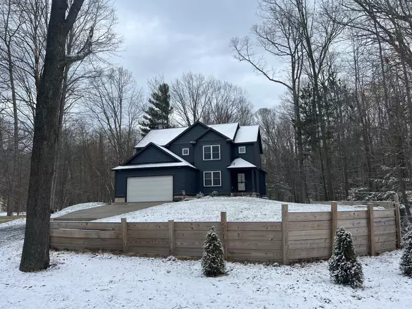 3050 E Pontaluna Road, Fruitport, MI 49415