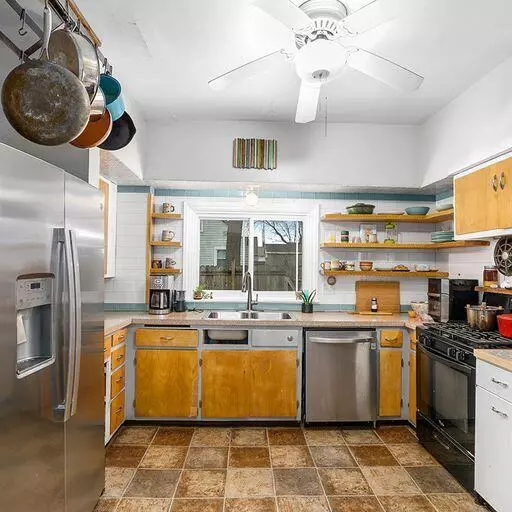 1116 Hazen SE Street Grand Rapids, MI 49507