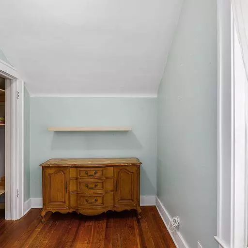 1116 Hazen SE Street Grand Rapids, MI 49507