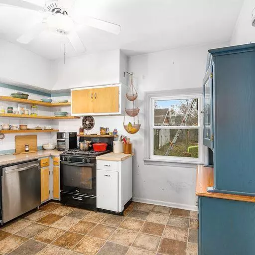 1116 Hazen SE Street Grand Rapids, MI 49507