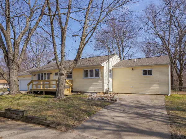 Gobles, MI 49055,112 Poplar Street