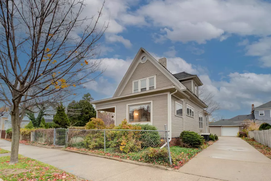 565 Columbus Avenue, Benton Harbor, MI 49022