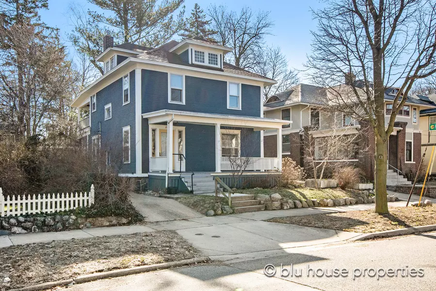 240 Calkins SE Avenue, Grand Rapids, MI 49506