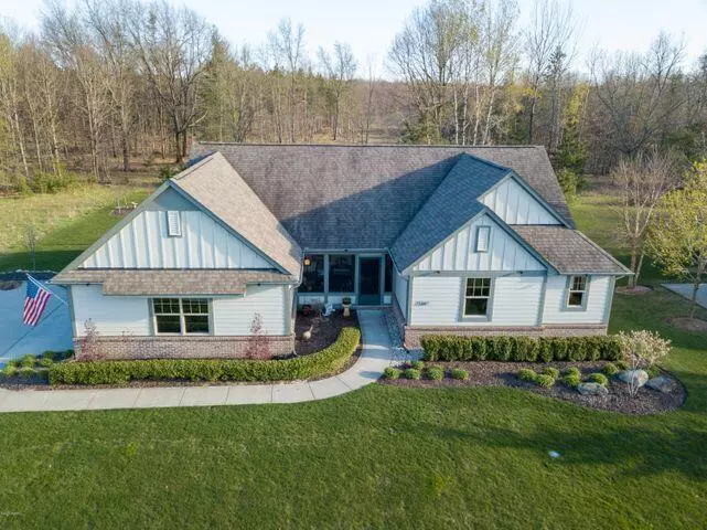 11269 Troon Drive, Stanwood, MI 49346