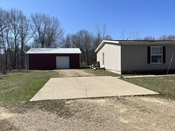 Pullman, MI 49450,479 Cameron Court