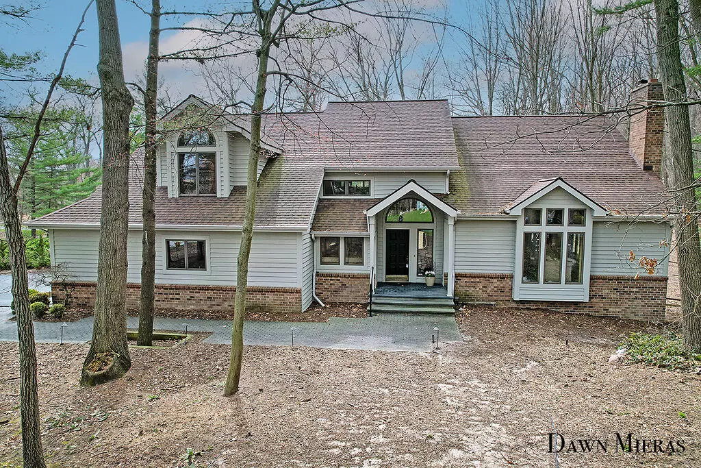 Ada, MI 49301,5668 Forest Glen SE Drive