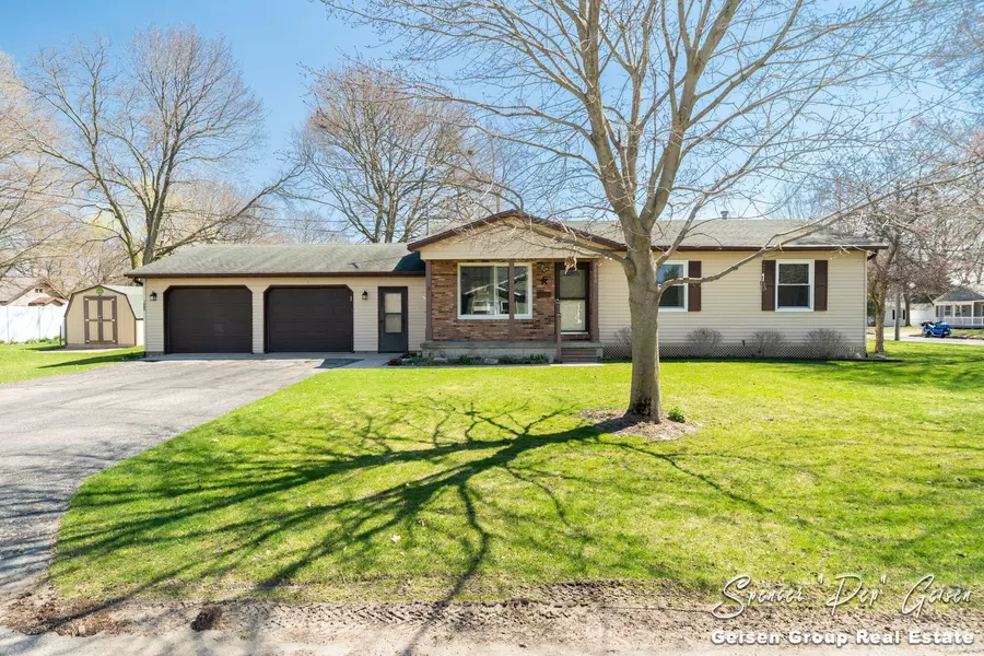 1000 N Third Street, Greenville, MI 48838