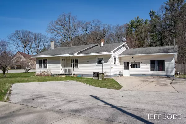 5240 Dowling Street, Montague, MI 49437