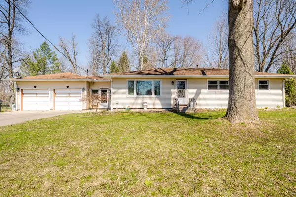 7117 Little Paw Paw Lake Road, Coloma, MI 49038