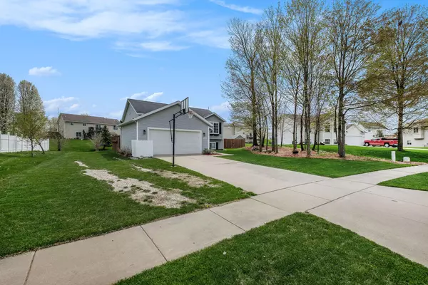 Walker, MI 49534,2262 Orchard Ridge NW Drive