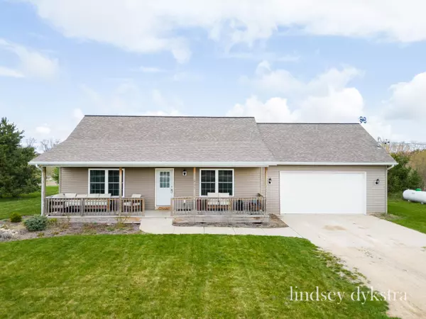 11853 Meddler NE Court, Sand Lake, MI 49343